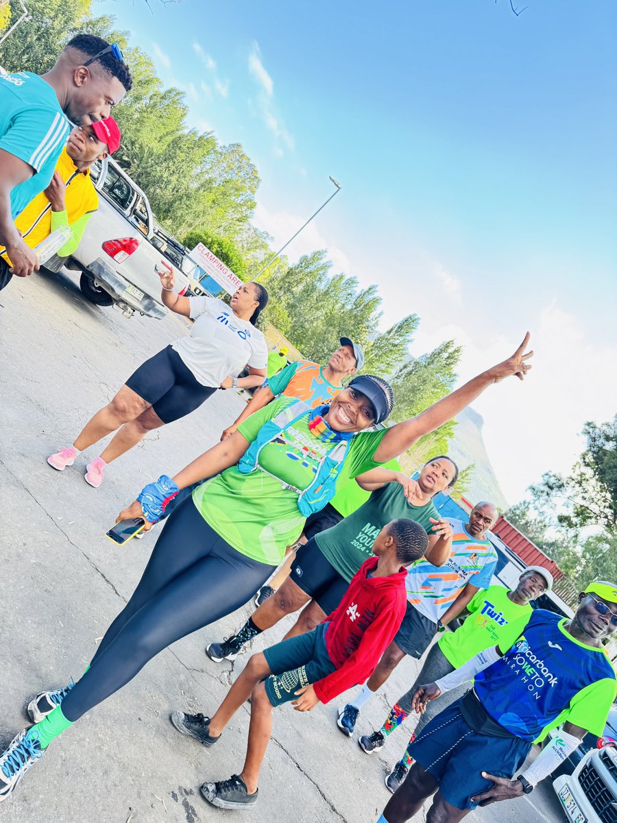 NicciKwanini's tweet photo. Saturdays are for club runs 🪲
#TrapnLos
#TrapnLos 
#runner 
#clubrun 
#RunningShoes https://t.co/eC60yWfvtd