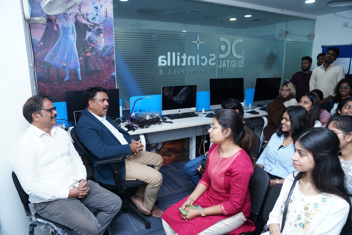 ScintillaAcadem's tweet image. #MOMENTOFTHEMONTH  
Proud to host JNTU students, for an exciting session on creative careers using digital video editing tools. Wishing them all the best in their careers ahead..

#videoeditingtools #videoediting  #CreativeTech #EditingMasterclass #classes #jntu #studentsuccess