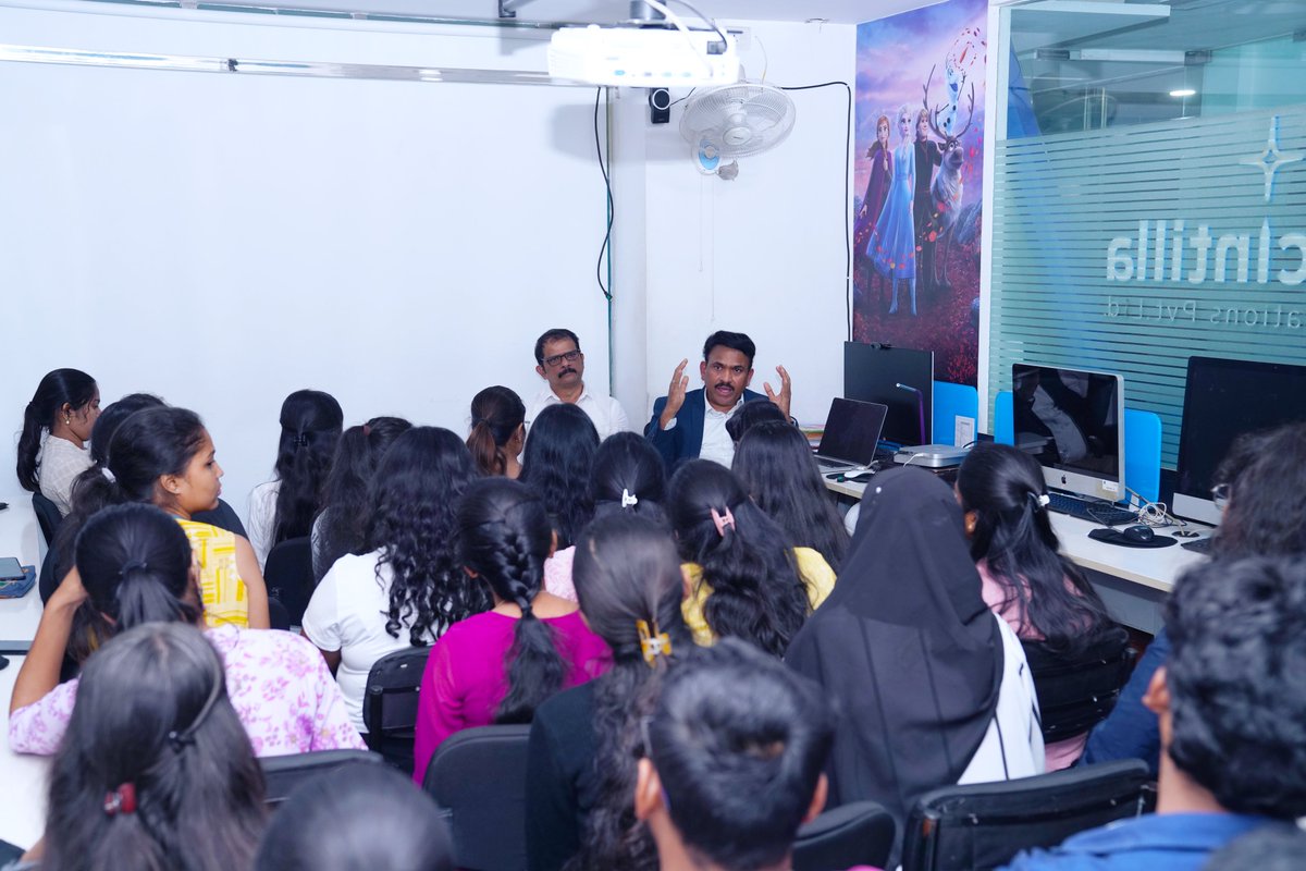 ScintillaAcadem's tweet image. #MOMENTOFTHEMONTH  
Proud to host JNTU students, for an exciting session on creative careers using digital video editing tools. Wishing them all the best in their careers ahead..

#videoeditingtools #videoediting  #CreativeTech #EditingMasterclass #classes #jntu #studentsuccess