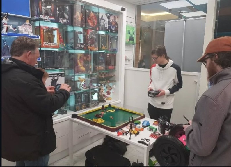 anthonymurney8's tweet photo. It's truly sad news to hear but we wanted to take this time and say thank you so much @BuzzardComics for showing there support to mecha mayhem and allowing us to put on our events at there store it met alot to me and my crew 

We will be missed https://t.co/Tad9bexmcY