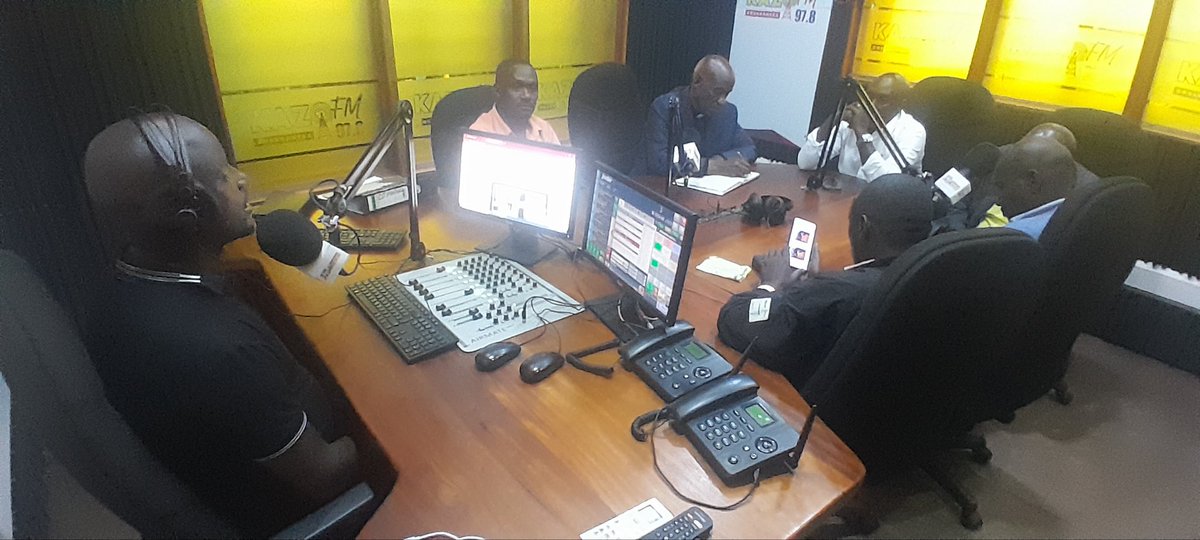 smugisha2014's tweet photo. I'm live at kazo fm talking about fundamental change @39yrs of Nrm @StateHouseUg @KagutaMuseveni @JanetMuseveni https://t.co/3qJWv30dP1