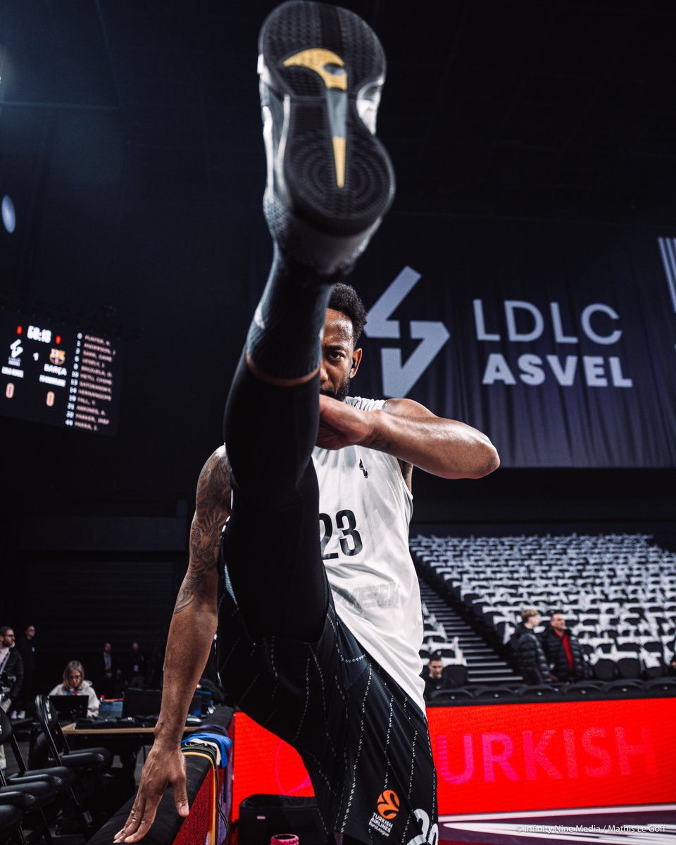 📸 Dope Images (Via ASVEL) of Number #23 David Lighty Ahead of Euroleague Clash with Spanish Power Barcelona - 1/24/2025 - Astroballe (LDLC Arena) - Lyon-Villeurbanne, France 🇫🇷 #Buckeyes #TheMan