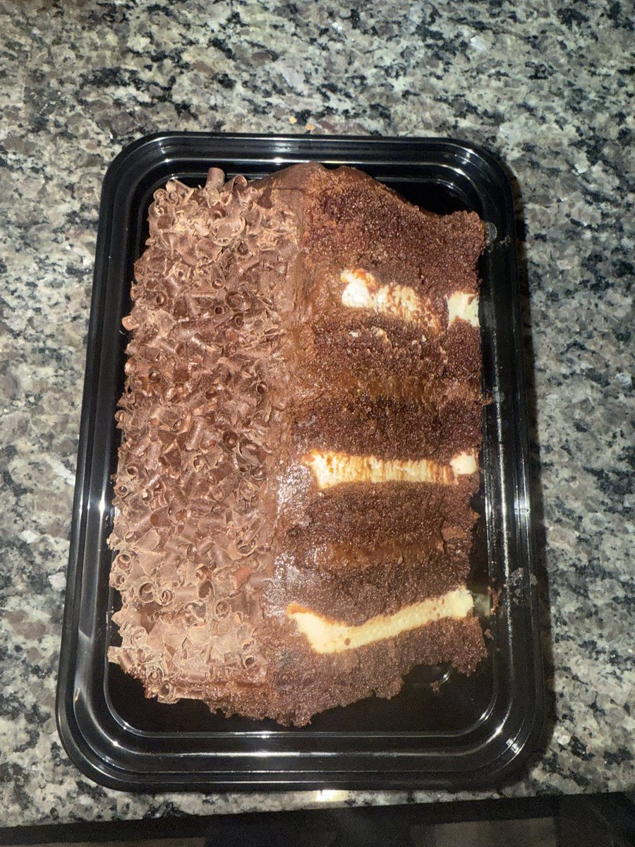 SkolTexas's tweet photo. Went with a MONSTER #BoneIn and cake to go https://t.co/LA9bxbeRAu