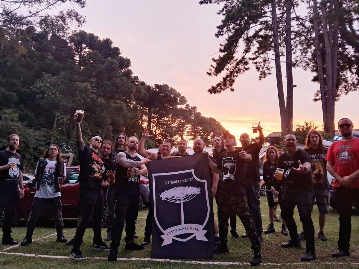 chamaantifa's tweet photo. fruto de trabalho  intenso de infiltração e levantamento de informações. 

Os alvos identificados no relatório a seguir passam a constar  oficialmente nas listas da C.H.A.M.A. https://t.co/KIjgFScE5L