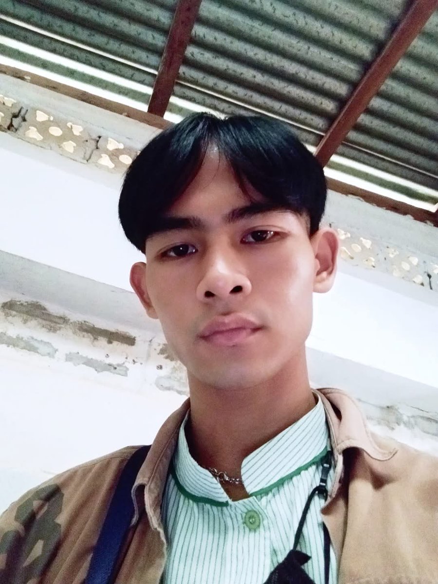 หนุ่ม 7-11 ที่จริงใจ ถอดเสื้อออกเป็นหนุ่มหุ่นมาร์เวล หุ่นดีหว่ะ!!! #หนุ่มเซเว่น #เด็กเซเว่นชวนเสียว