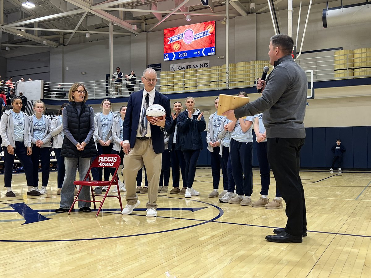 XavierSaints's tweet photo. Blessed to honor 40 YEARS of the hall of fame career of Coach Lilly tonight before he enjoys a well-deserved retirement! #ForeverASaint #BeXceptional #WeAreXavier https://t.co/tbRDAay5TA