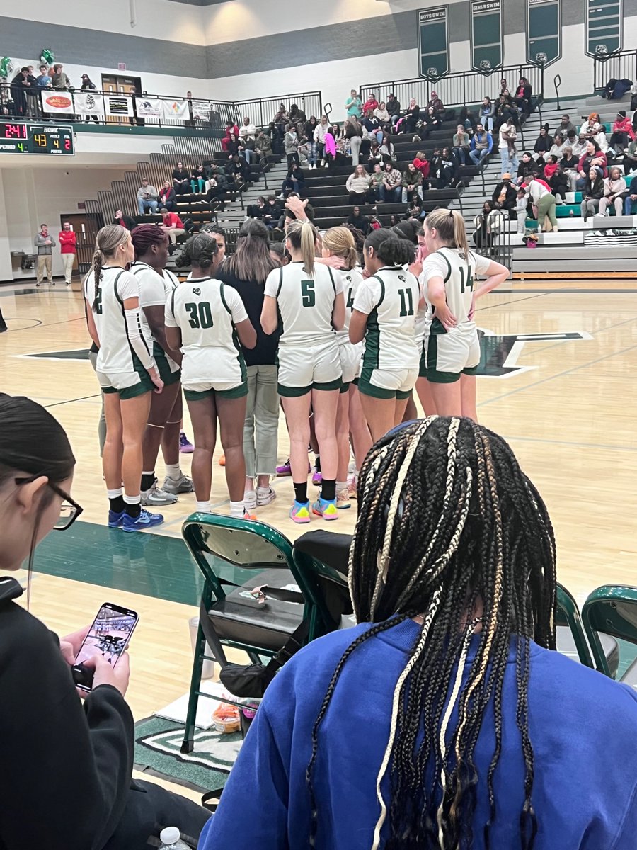 PastorBrettJ's tweet photo. “Earn the right to be proud and confident.” - John Wooden

 #WGHSSeniorNight #GreatWins #WGHSBasketball https://t.co/EbGZI8CdtH