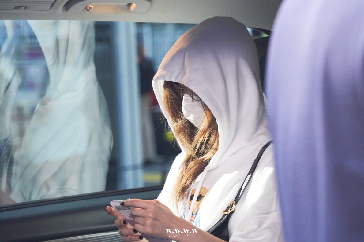 WWWWs__'s tweet photo. 250125 SANA at MEL

#트와이스 #TWICE #사나 #SANA https://t.co/zXkhBOZdtj