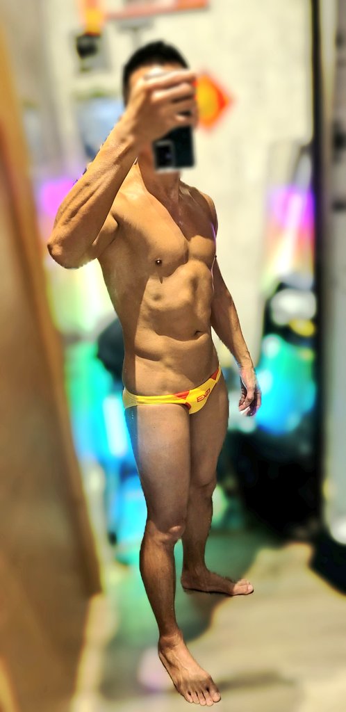 肚子好油哦😝腹肌都白練🐷🐗🐖