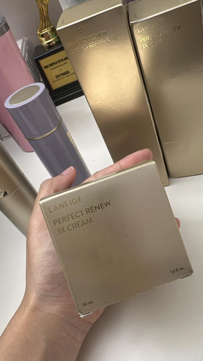 puyoo0ol's tweet photo. PRELOVED LANEIGE
(Beli di Store langsung Tunjungan Plaza)

ED masih 2026
Harga beli kisaran 3jt
Dijual 300an aja per item
4x pake doang
dijamin higienis box masi ada

Alasan dijual : ganti erha
Selengkapnya dm sajaaa
Terimakasiiih https://t.co/7vn5KPkwJ8
