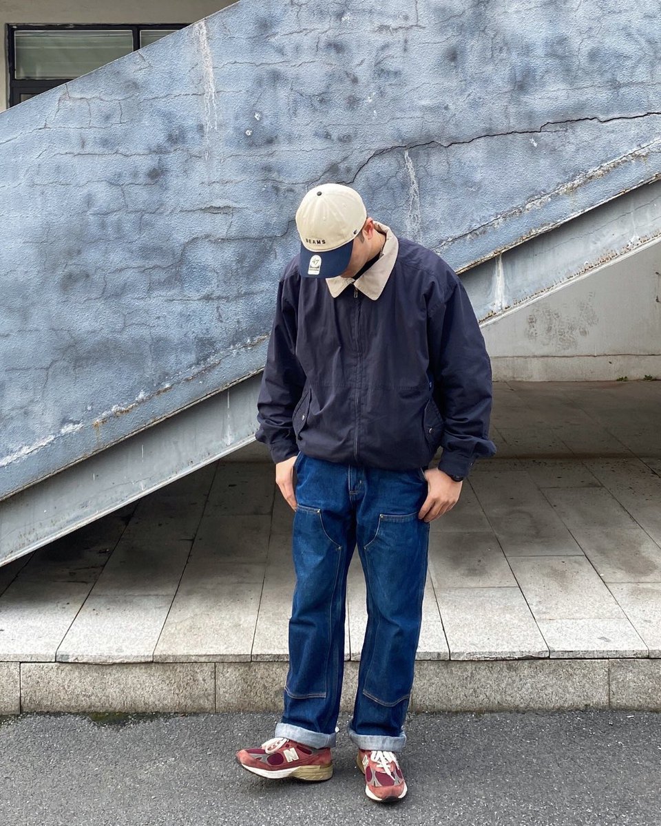 nnine_official's tweet photo. シンプルだからこそ映える。
Navy × Beige のクラシックな配色に
90'sテイストを効かせた大人のカジュアルスタイル。

ONLINE in NNine

着用アイテム
coach jacket N3083
¥15,000 tax in
Model : 180cm 70kg Lサイズ

#dailylook #casualstyle #streetwear #navyjacket #90sfashion #スタイリング #コーディネート #大人カジュアル #ストリートスタイル #メンズファッション #ファッション好きな人と繋がりたい #デニムコーデ #古着好き #デイリーコーデ #シンプルコーデ