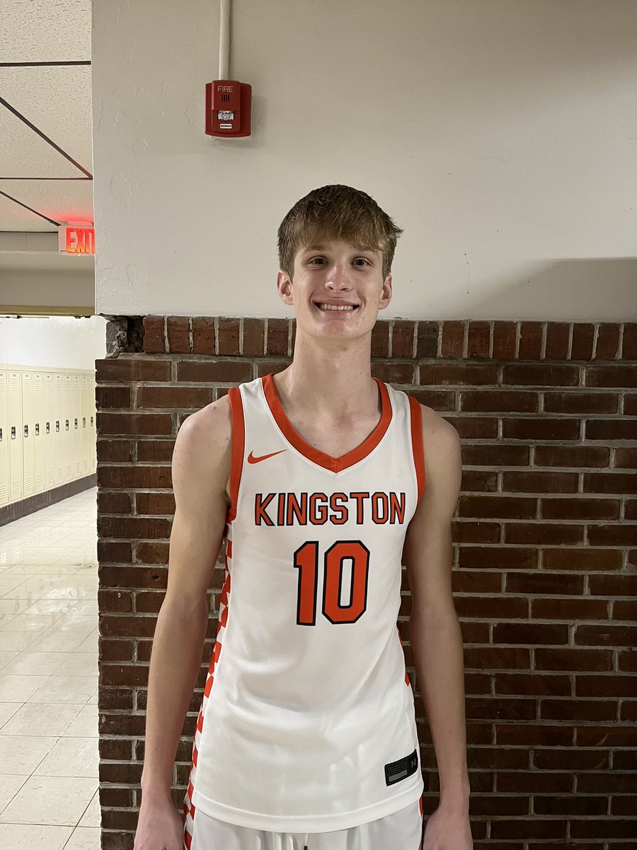 Aaron Layne is the new career scoring leader at Kingston. Tonight he passed the previous owner of the record, Colby Raymer ‘22, who had a career mark of 1,837 pts. Congrats Aaron!!!