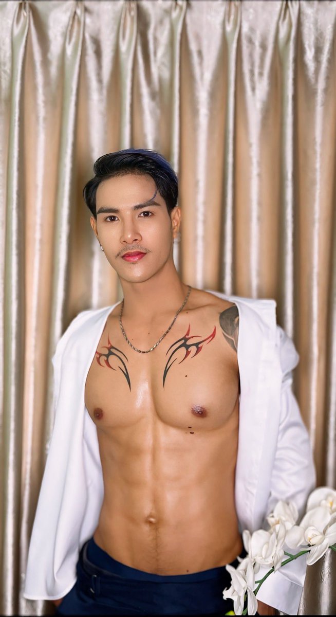 KoodTimeMassage's tweet photo. น้องใหม่!! วันที่ 1 เจอกันนะครับ น้องแบงค์ 

พร้อมดูแลทุกคนแล้วครับ
ทักมาสอบถาม/จองคิวได้เลยครับ

Kood Time, Good vibes 💕

ส���บถาม/จองคิว Line : https://t.co/0NTaNNoTxl
Location : https://t.co/xJuGrPvT7p
#นวดใกล้ฉัน #นวดกทม #นวดบางนา #นวดอุดมสุข #นวดแบริ่ง #นวดชาย https://t.co/eFHAaClMFr