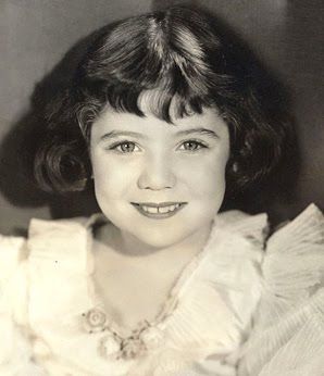 KaceyMikaelson's tweet photo. Yes #sisterjeanna here's my Snow night we're praying for them angels tonight every night #sybiljason #cherishperrywinkle #delaneygraceriley #noellebraun #meikajordan https://t.co/HT90kzdMkP