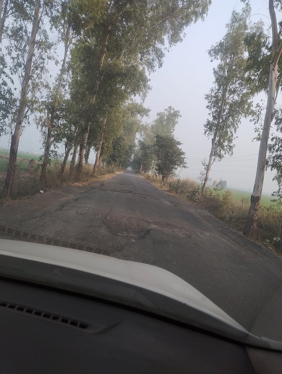 Rambhaj1's tweet photo. @NayabSainiBJP @cmohry @nitin_gadkari @MPNaveenJindal
🙏हमारे आदरणीय मुख्यमंत्री जी कृपया करके  गाँव बुढ़ा खेड़ा से  गाँव संगतपुरा जिला कैथल जो खनौरी (पंजाब ) को जाती सड़क के हालात को ठीक करने का कष्ट करें ।सभी राहगीरों पर आपका बहुत बहुत आभार रहेगा । 
🙏🙏 https://t.co/GVRWUBpPnN