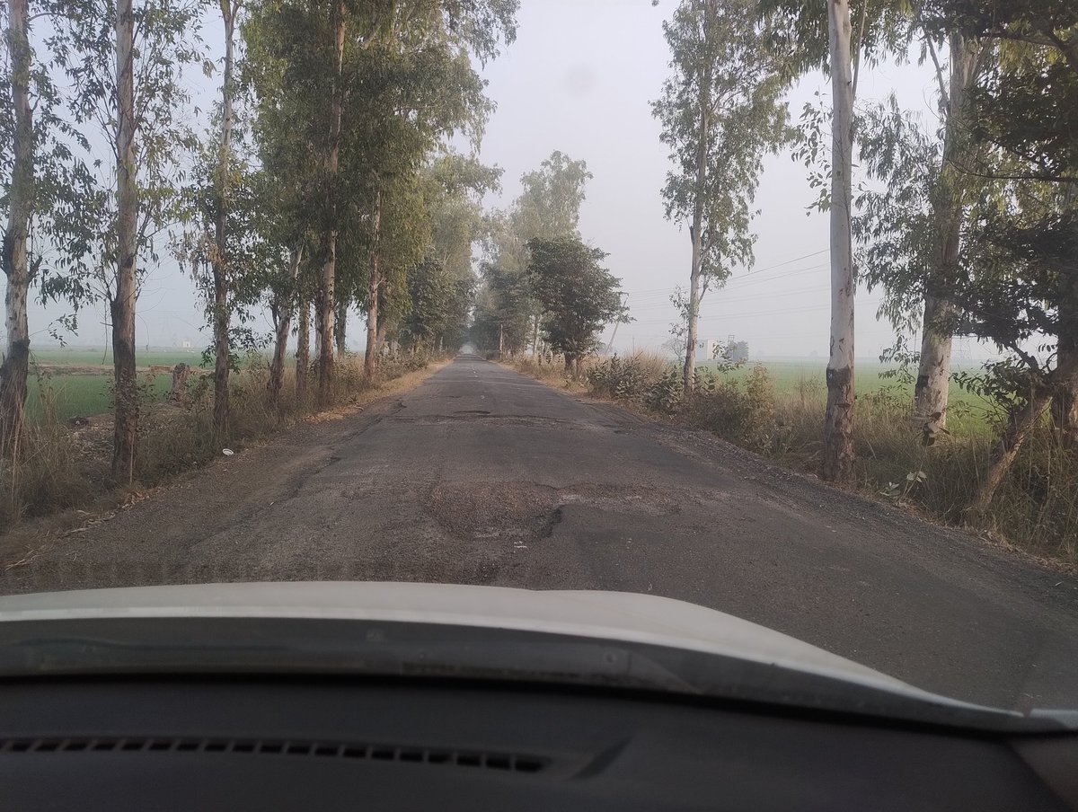 Rambhaj1's tweet photo. @NayabSainiBJP @cmohry @nitin_gadkari @MPNaveenJindal
🙏हमारे आदरणीय मुख्यमंत्री जी कृपया करके  गाँव बुढ़ा खेड़ा से  गाँव संगतपुरा जिला कैथल जो खनौरी (पंजाब ) को जाती सड़क के हालात को ठीक करने का कष्ट करें ।सभी राहगीरों पर आपका बहुत बहुत आभार रहेगा । 
🙏🙏 https://t.co/GVRWUBpPnN