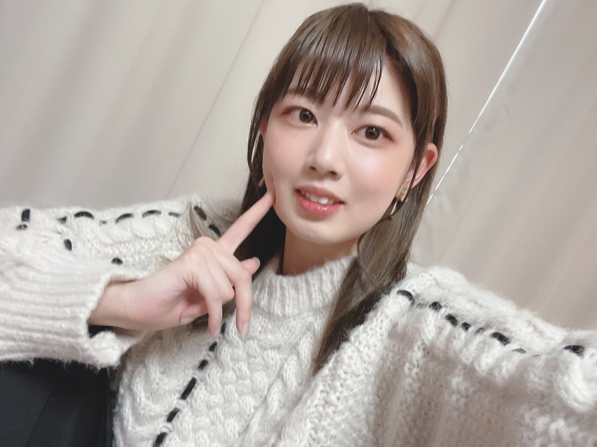 #シンデレラファイトシーズン4
初めてエントリーしました！

シンデレラって柄じゃないけど頑張るので応援してくれたら嬉しいです☺️
北陸から頑張るぞ〜🔥