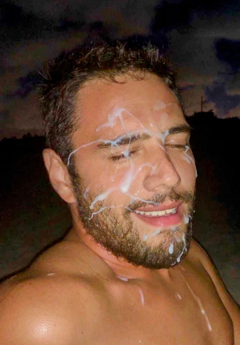 sir_maci's tweet photo. Splashed All Over His Face  ␥  Összefröcskölt arccal https://t.co/ZVEuOVKmDu