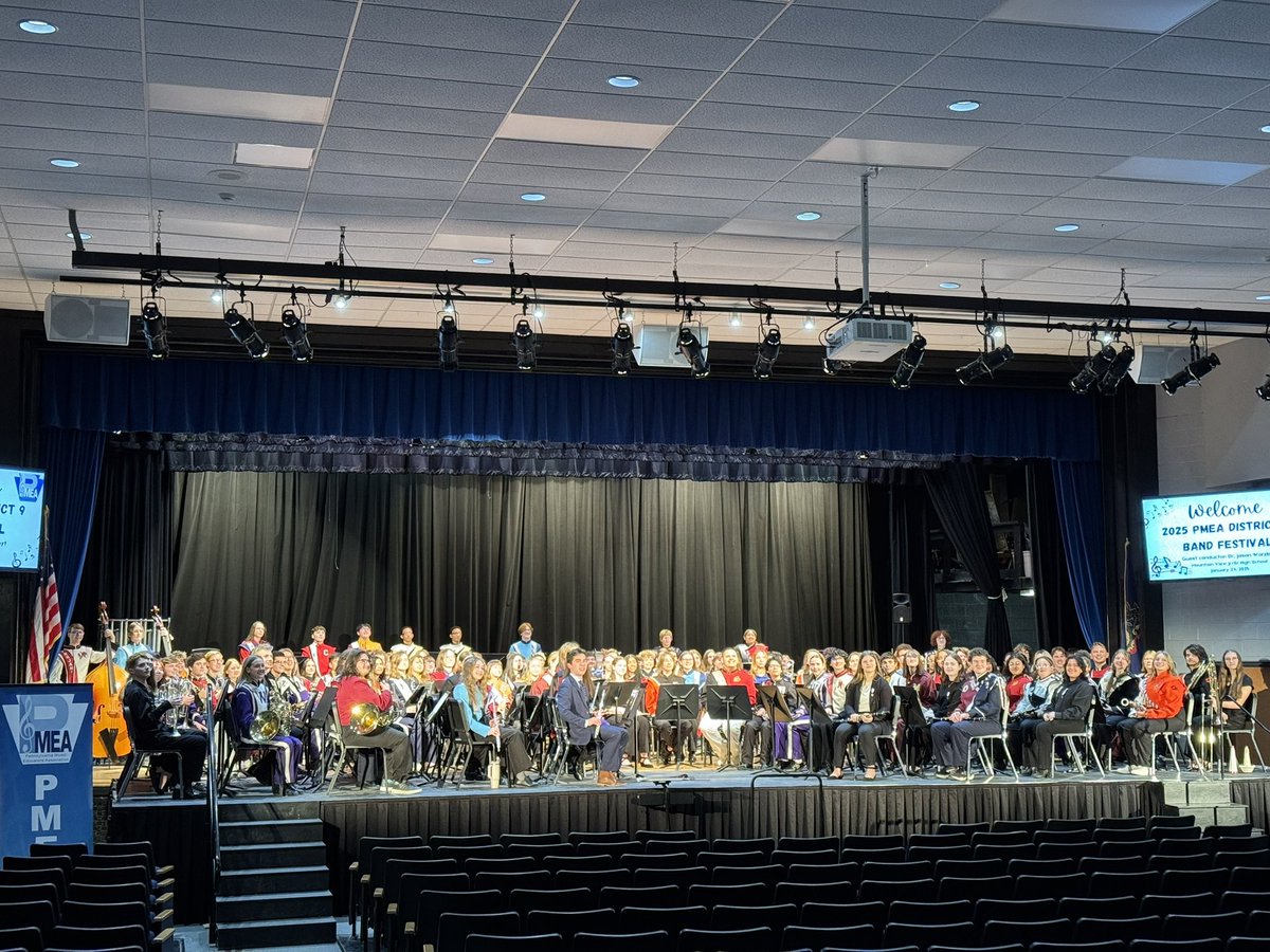 lakelehmanband's tweet photo. Congratulations @lakelehmanband District 9 Band students! Excellent representation by Grace, Tristan, Gianna, Ben, and Brianna! Gianna and Ben moving on to Region Band! #llpride #Knight_Vision3 @LLSDKnights https://t.co/TCMPx3JHAH