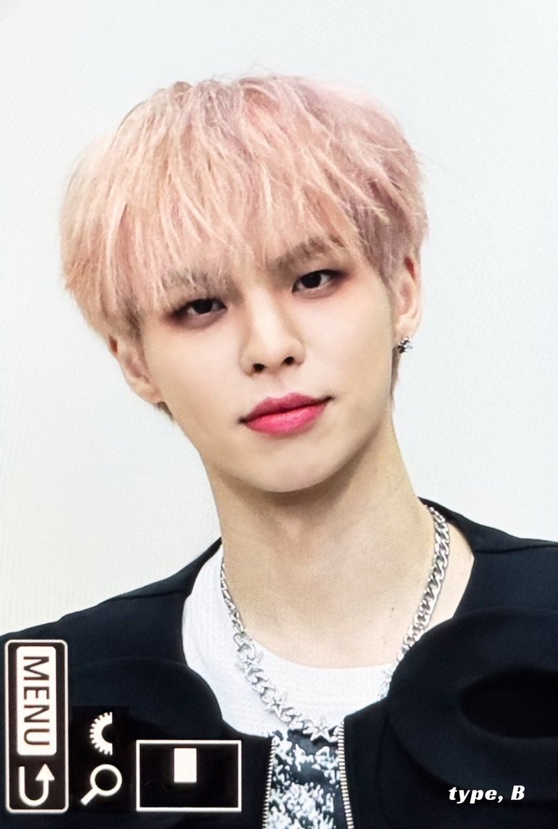type_0305's tweet photo. 250125 Thunder 따라라운 ⚡️💙 

#BX #병곤 #CIX #이병곤 #BYOUNGGON https://t.co/W2eWCD4dpT
