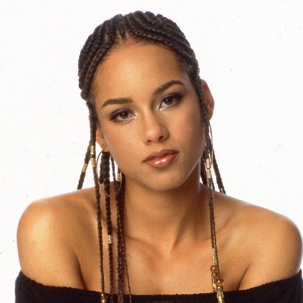 PopCrave's tweet photo. Happy 44th birthday to the talented Alicia Keys. https://t.co/BNsZ3oRZFg