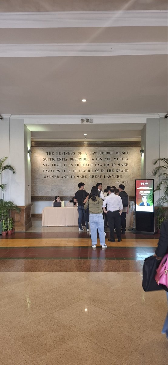 BarristaHeneral's tweet photo. #FullCircleMoment:
10 years ago, I failed UP-LAE...
10 years later, I am reviewing to #TopTheBarExams in this august halls of the #BestBarForever Season.
The #Oblation Theater of #ThisWar has begun...
Pray. Trust. Surrender. Deus.
#HaveFaith