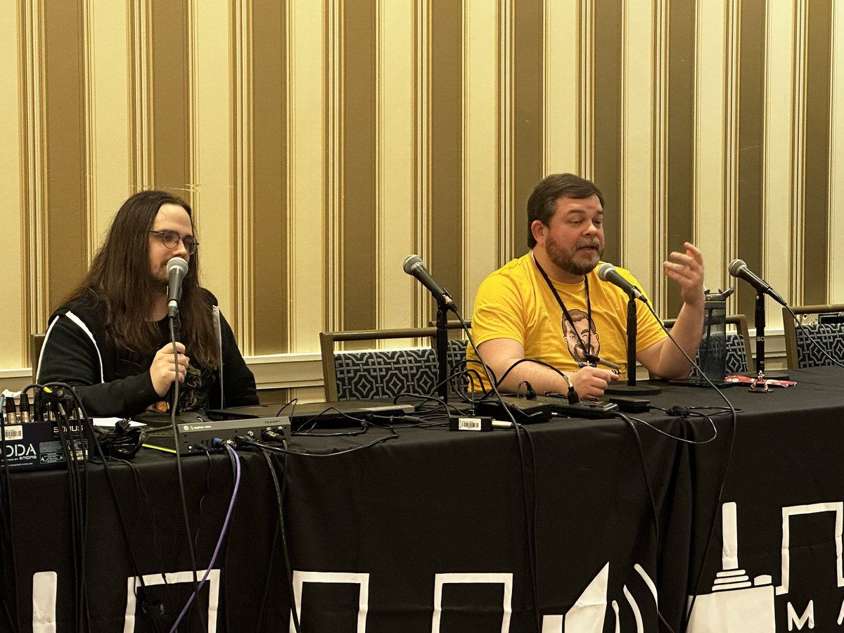 BumbleKast tweet media