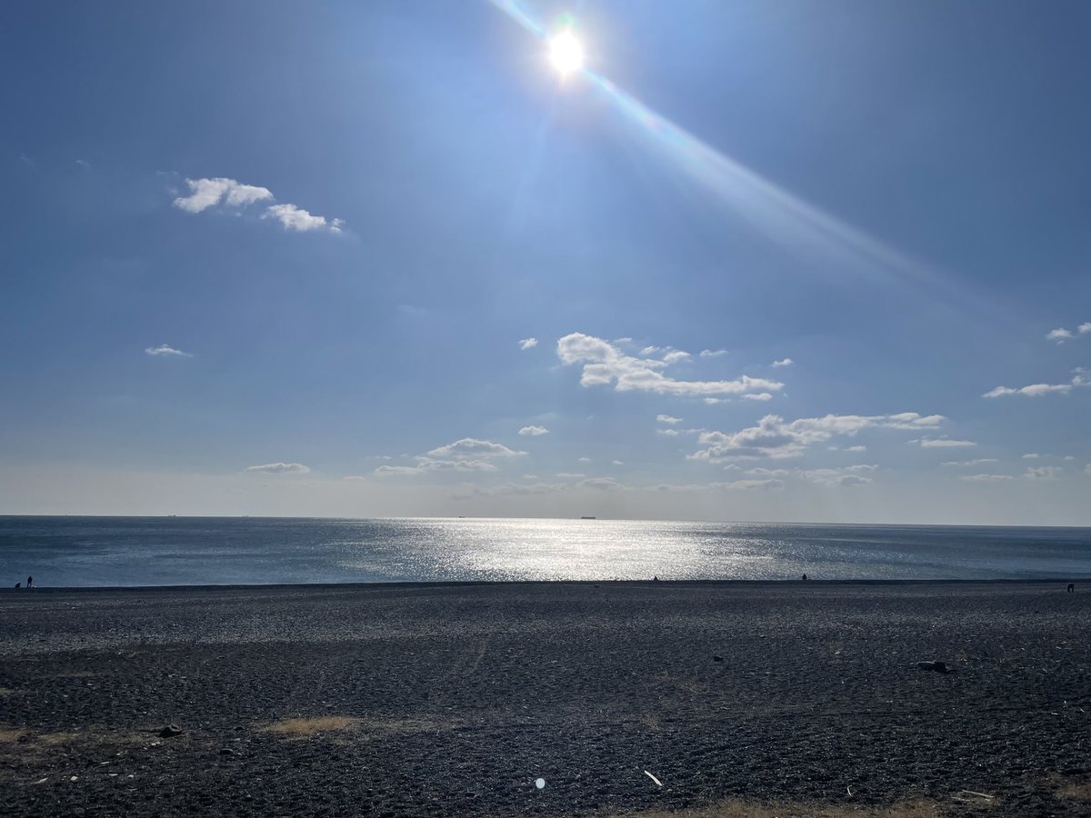久しぶりの煙樹ヶ浜。
大型バイクできてみました。
風は強いけど、そんなに寒くないかな。