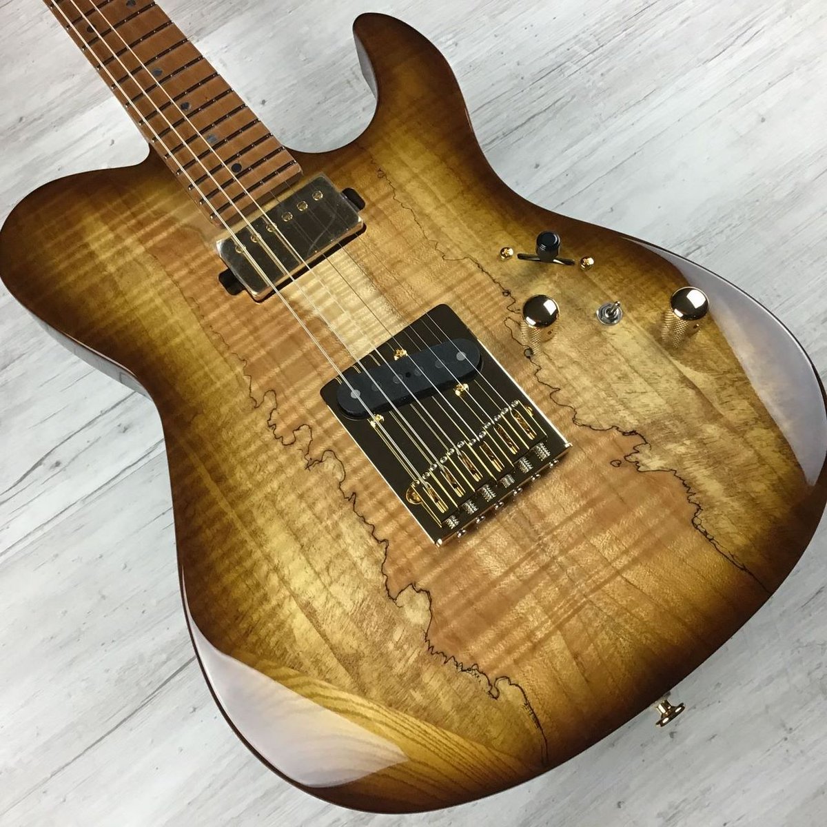 エレキギター】 FUJIGEN(FGN) Expert ILIAD EIL-EW1-HS-RM HCBが再入荷 