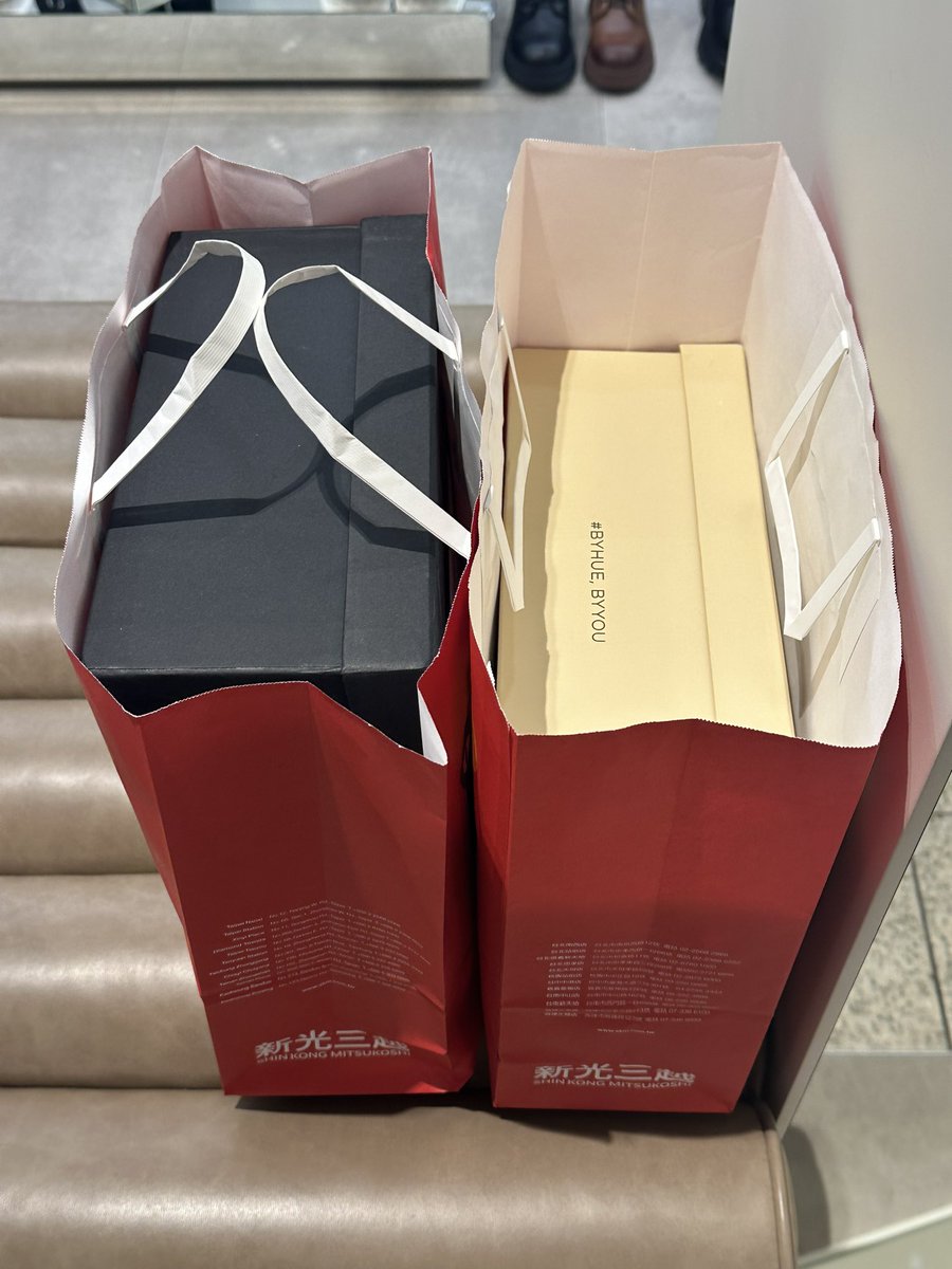 狗狗自己買了一雙鞋鞋

也給閨蜜買了一雙鞋鞋

新年禮物🎁

閨蜜出門沒有付過錢🤣

之前來連錢包都沒帶😤

狗狗是金主😆

謝謝一大早載狗狗去接閨蜜☺️ https://t.co/YsHhHYwxUM
