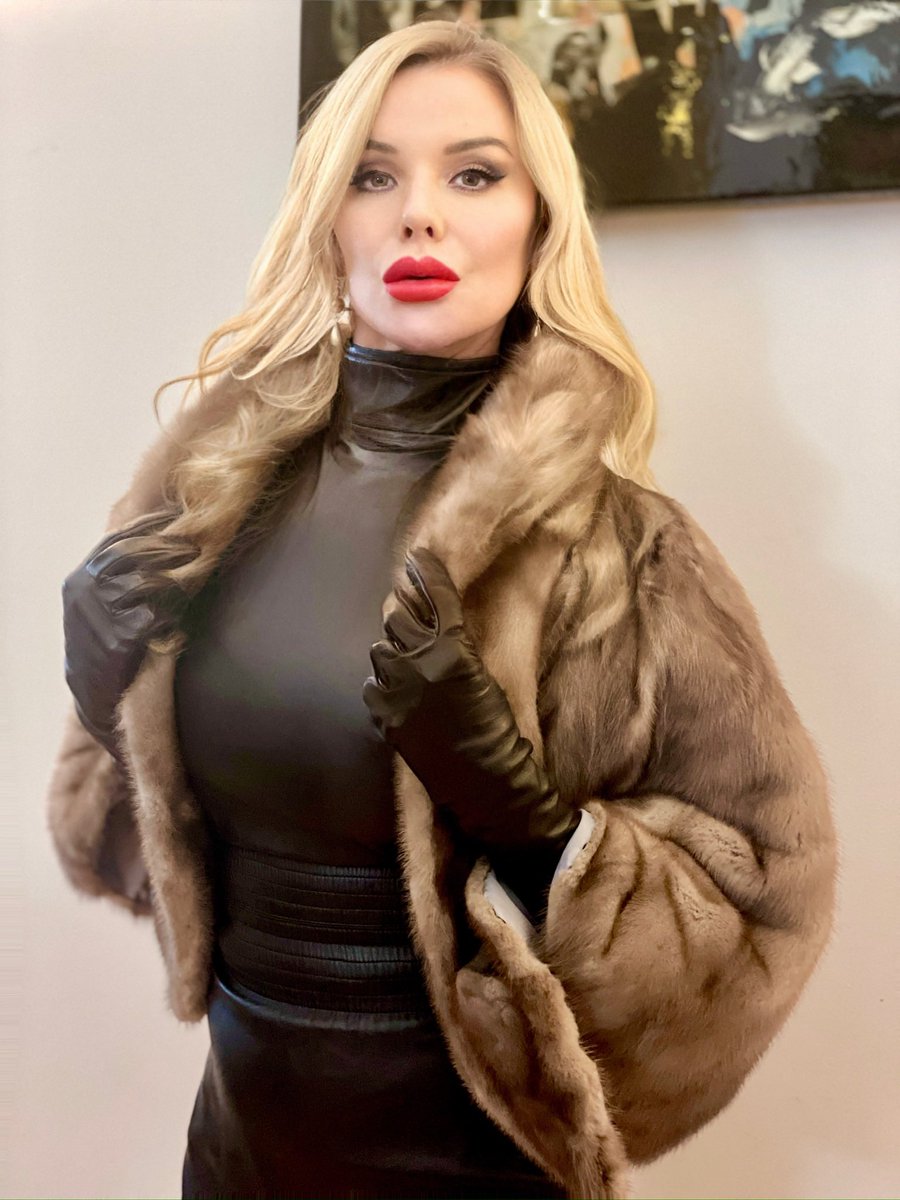Mistressph_122's tweet photo. I’ve now arrived in #Birmingham. I’m fully booked and expecting some good times ahead 🥰 https://t.co/YICR3qyXNS