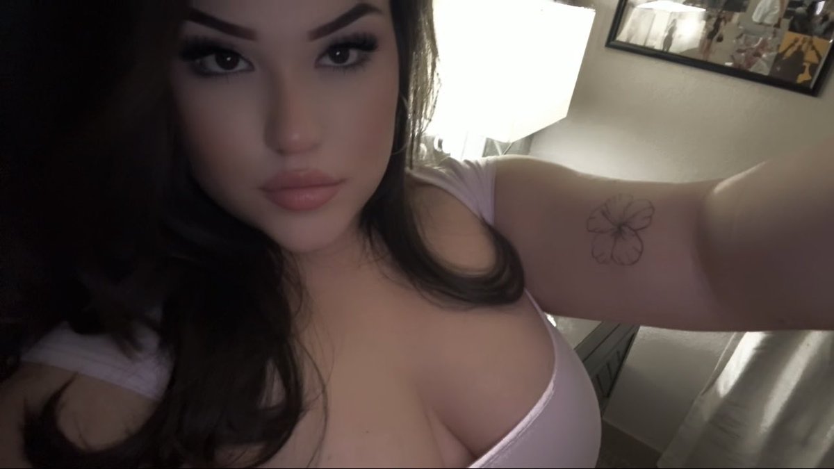 jessicaleannee2's tweet photo. Cuntyyyy vibes all year ✨🌸 https://t.co/11jMBmnzUZ