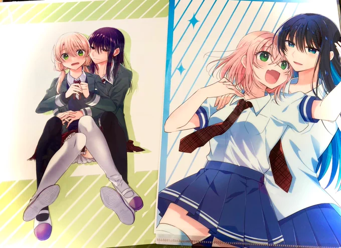 本日より開催中の百合展2025のグッズが届きましたどれも可愛い!雪アガ・たかあらの描きおろしコラボタペストリーやクリアファイル、キーホルダーがラインナップされておりますよろしくお願いいたします〜#百合展2025 