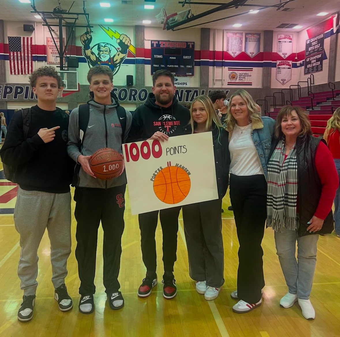 SCTritonHoops's tweet photo. Porter Hansen hit the 1,000 point club. So proud of him for all the hard work he has put in over the years. Such a pleasure to coach.
Pretty special to have two 1,000 pt players on the same team

@SteveFryer @ocvarsity @SouthOCsports @OCSportsZone @SCHSTritons @ScholSeries https://t.co/dRwiJIRrnn