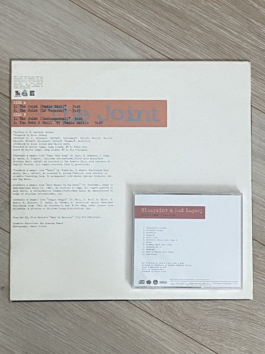 KOLD &amp;JUNK-P アルバム『BLUEPRINT&amp;REDLEGACY』発売おめでとう！ジャケの元ネタともに。そして裏面もサンプリングしていた！！
さあ、歌詞カード読みながら聞きこむ！！