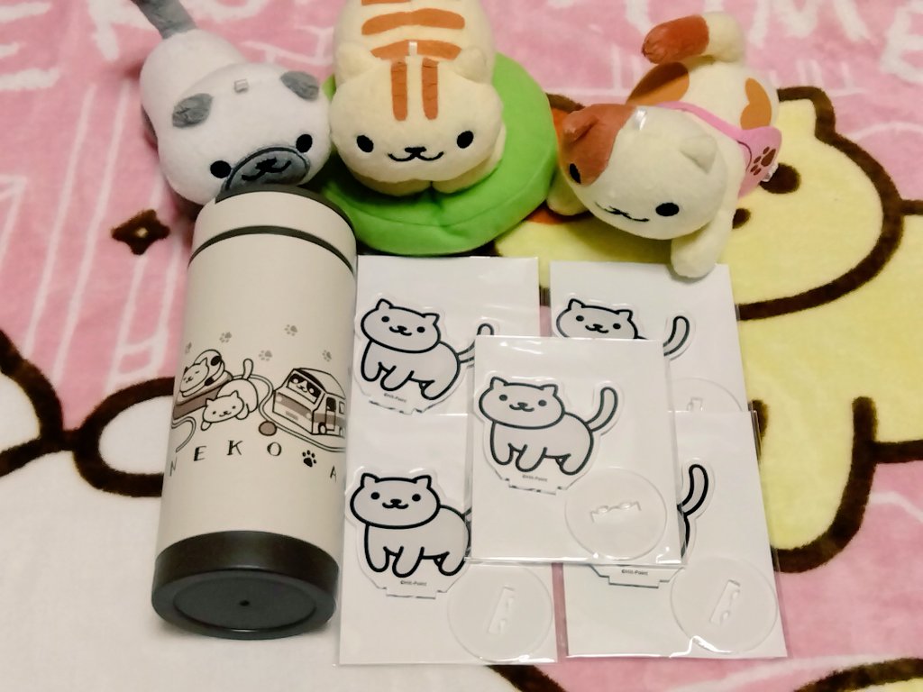 #ねこあつめ２ 
 #ローソン
皆様今日も本当にお疲れ様でございます
本日は仕事がお休みでございましたので
大好きな猫ちゃんたちと一緒にゆっくり
大好きな猫ちゃんグッズに沢山癒されて
大好きな美味しい食べ物に癒されました
沢山のご反応を誠に感謝を致します皆様
落ち着いたら必ずご反応致します