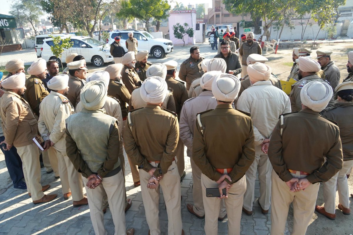 Ferozepurpolice's tweet photo. Celebrating #RepublicDay2025 with a commitment to safety and security! 🇮🇳 Ferozepur Police is conducting intensive CASO operations across the district to crack down on miscreants and uphold peace in our community.

ਫਿਰੋਜ਼ਪੁਰ ਪੁਲਿਸ ਸ਼ਰਾਰਤੀ ਅਨਸਰਾਂ 'ਤੇ ਸ਼ਿਕੰਜਾ ਕੱਸਣ ਅਤੇ ਸਾਡੇ ਭਾਈਚਾਰੇ ਵਿੱਚ ਸ਼ਾਂਤੀ ਬਣਾਈ ਰੱਖਣ ਲਈ ਜ਼ਿਲ੍ਹੇ ਭਰ ਵਿੱਚ ਤੀਬਰ CASO ਕਾਰਵਾਈਆਂ ਚਲਾ ਰਹੀ ਹੈ।

#ActionAgainstCrime
#PP24X7"