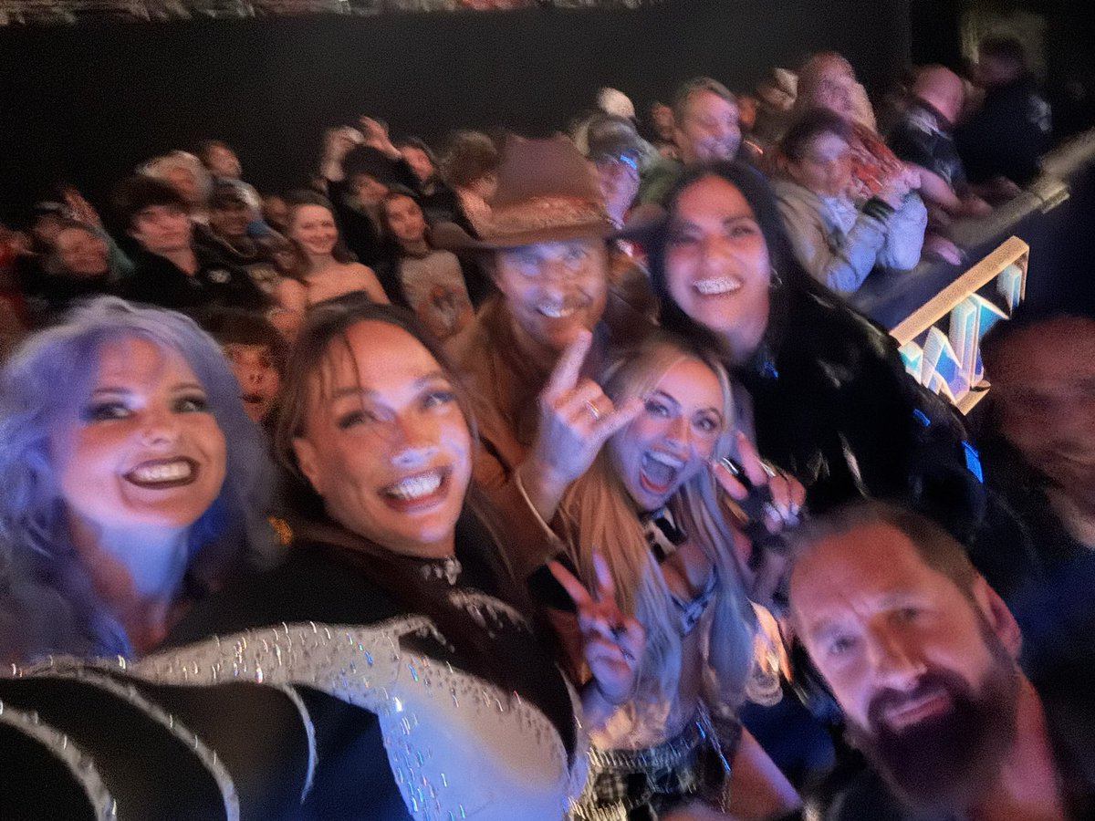 YaOnlyLivvOnce's tweet photo. https://t.co/bJZAZV4H3u