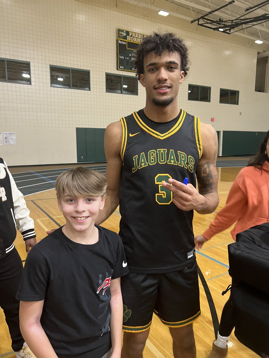 Mike Callahan (@msc34) on Twitter photo Took MJ & JR to see <a href="/2amariii/">Amari allen</a> tonight and he did not disappoint! Dropped 50 🏀then was nice enough to sign and take pics with everyone who asked! #ClassAct Took MJ & JR to see <a href="/2amariii/">Amari allen</a> tonight and he did not disappoint! Dropped 50 🏀then was nice enough to sign and take pics with everyone who asked! #ClassAct