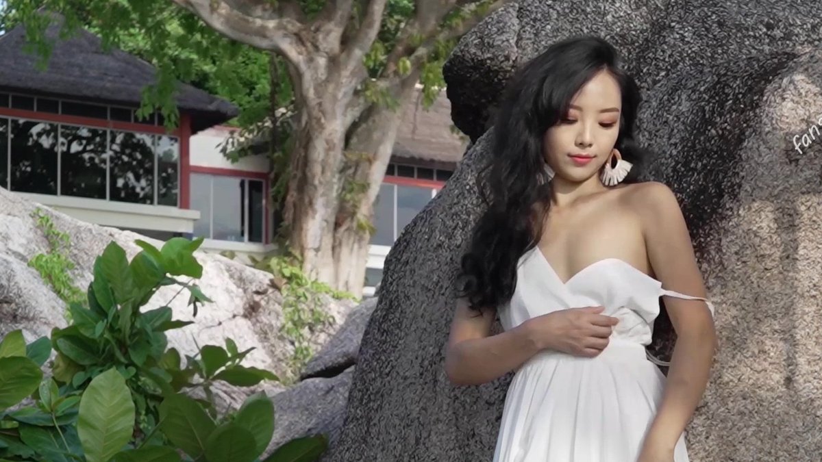 Lucia Yan (@lucia_cpl) on Twitter photo 