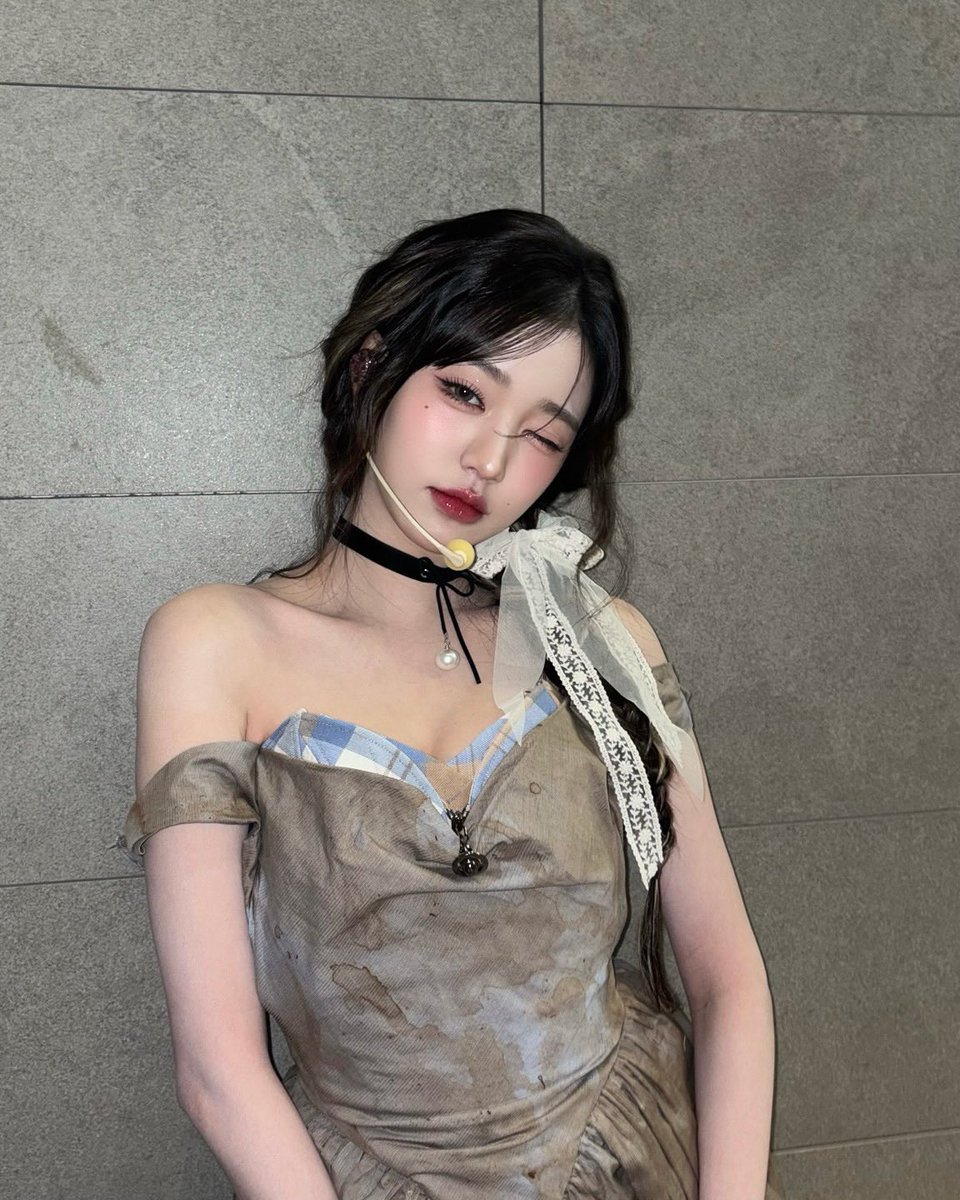 ivepics_'s tweet photo. wonyoung instagram update https://t.co/atUuY2YM09
