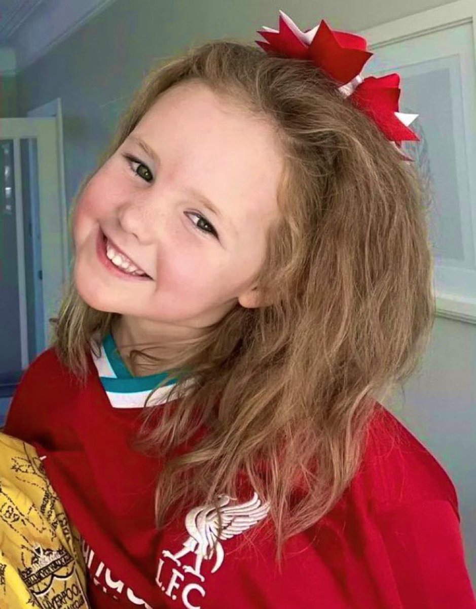 SaP011's tweet photo. Il suo nome era Elsie Dot Stancombe, aveva 7 anni, accoltellata 85 volte dal terrorista islamico Axel Rudakubana.

L'assassino, in seguito, disse ai Poliziotti: "sono contento che siano morte". 

Non dimenticatevi di lei. https://t.co/zQcyoO10xH
