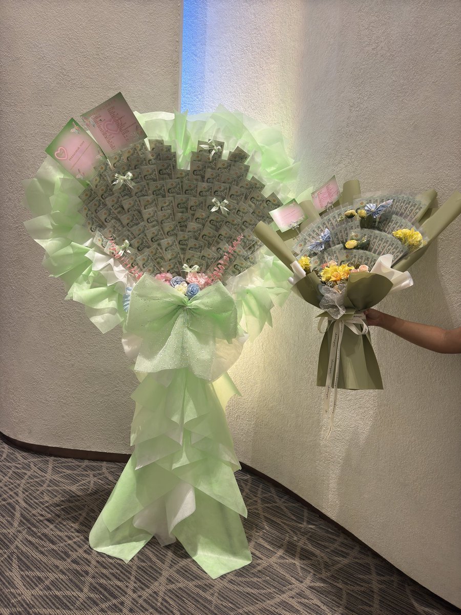 Starlight__TT's tweet photo. China🇨🇳 Fans For Maxky❤️
预祝Maxky《Four Ever You》终映会一切顺利~
感谢此次应援大家的支持🥰
“愿你是永远自由的太阳，热烈赤忱”
“ขอให้พี่ Maxkyเป็นดวงอาทิตย์ที่เสรีตลอดไป เปี่ยมด้วยความร้อนแรงและความจริงใจ” @maxky_rp
#maxky_rp #FoureverYouProject https://t.co/ccUXFnPTDC