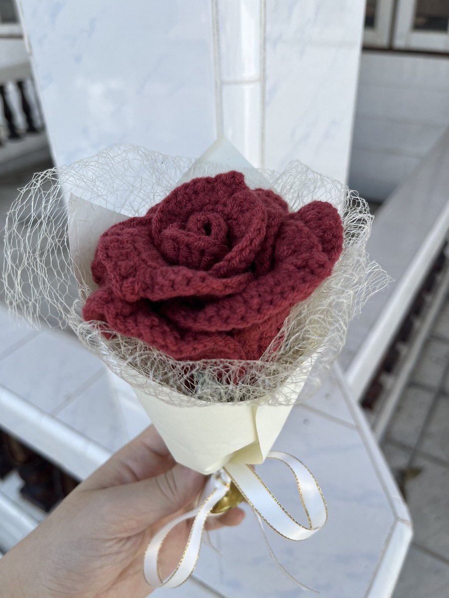 thehell326's tweet photo. 💐วาเลนไทน์มีใครหาของขวัญอยู่มั้ย เรารับถักดอกไม้น้า คิวว่างสุด ๆ ให้เป็นของขวัญทันแน่นอน รีเควสชนิด-สี-จำนวนได้เลยน้า จัดช่อให้ฟรีจ้า
สนใจ -> dm ได้เลยนะคะ
#ของขวัญ #ดอกไม้ถัก #วาเลนไทน์ https://t.co/0cYqOsaUFL