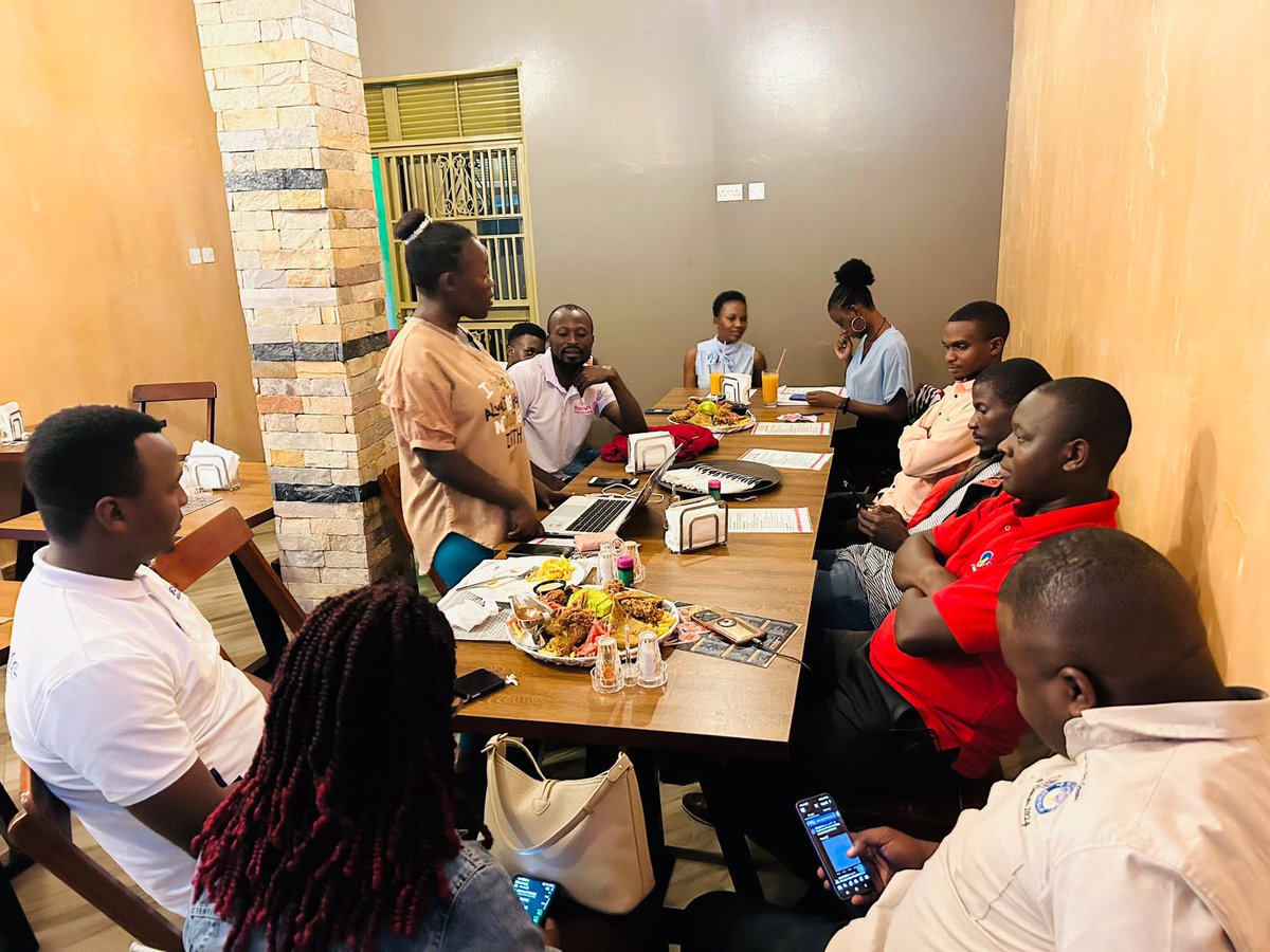 Tales and Dinner 
Vocational journeys ku kimeezawas just a good moment.…