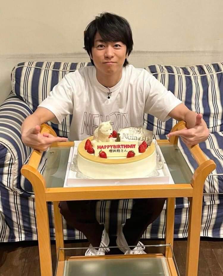 🎂✨ #櫻井翔 さん、Happy Birthday！🎉🎊

これまでの数々の思い出に感謝を込めて、素敵な一年になりますように💙😊

#嵐 #ARASHI #Sho