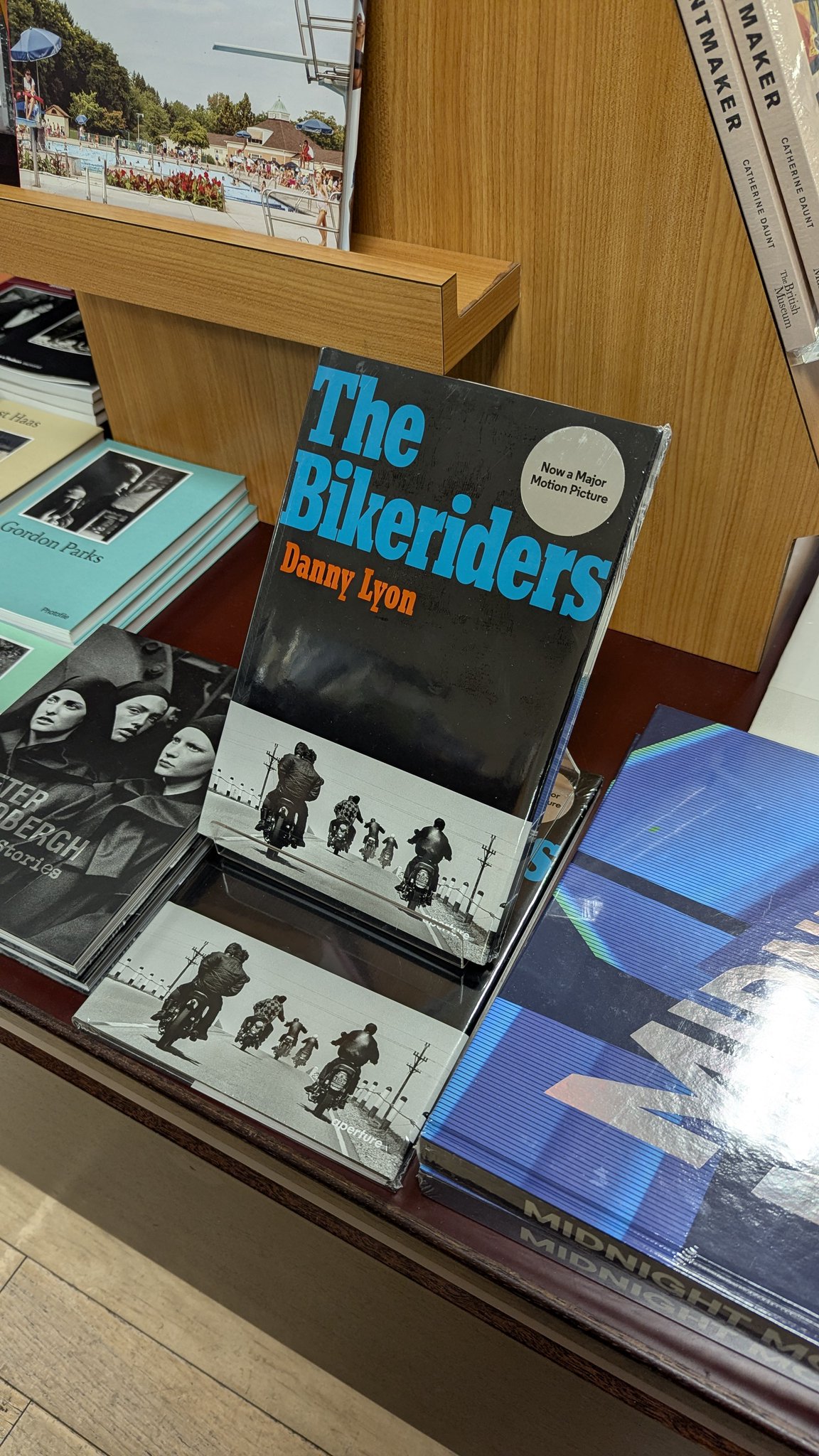 洋書専門店 Books Kinokuniya Tokyo（最寄り新宿か代々木） on X