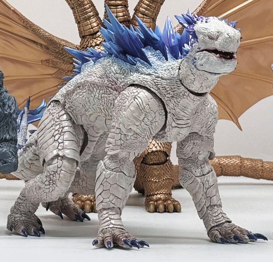 I can't wait to get this girl. I heard the SHMA shimo came out and