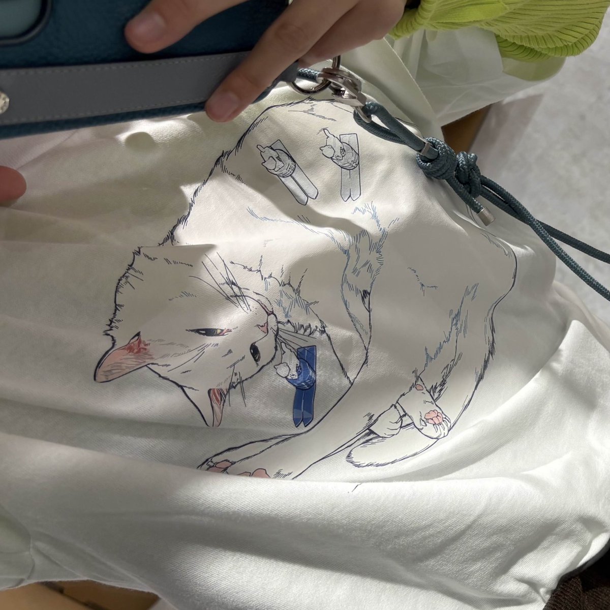 「猫T #ニャーと展 」|𝘁𝗮𝗿𝗼𝘂𝟮のイラスト