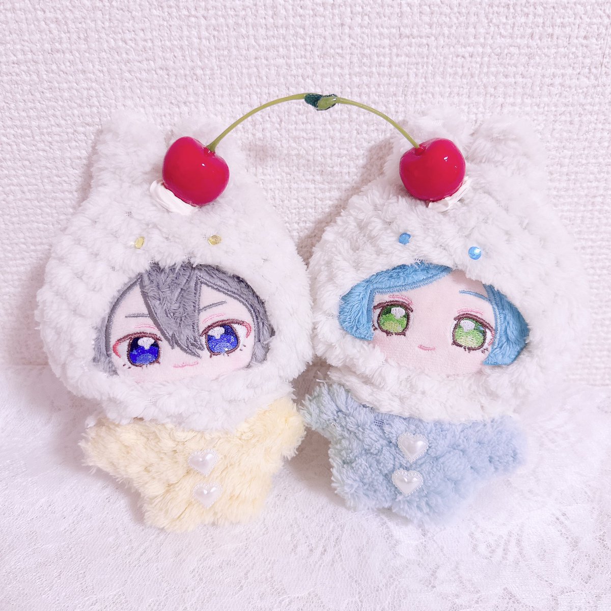 お友達のぬい服やさん(<a href="/krkrspc/">spica</a>)から可愛いきぐるみ(10cm)をお迎えしました🍨
クリームソーダデザインなのもさくらんぼのヘタがくっつくようになってるのもお気に入り🍒